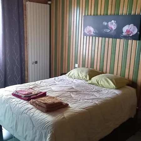 Jolie Maison A La Campagne A